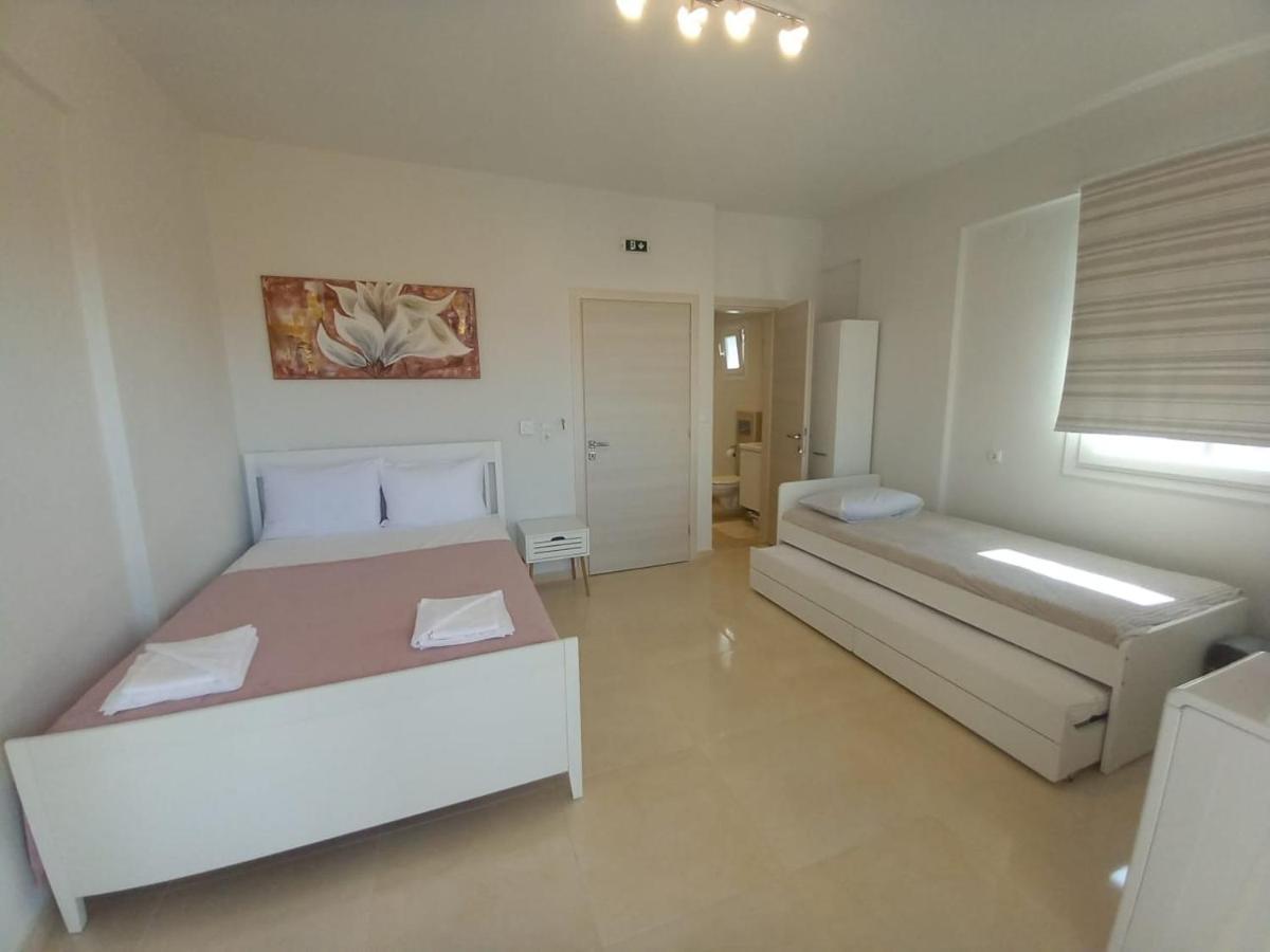Elenis House Appartement Néa Péramos Buitenkant foto