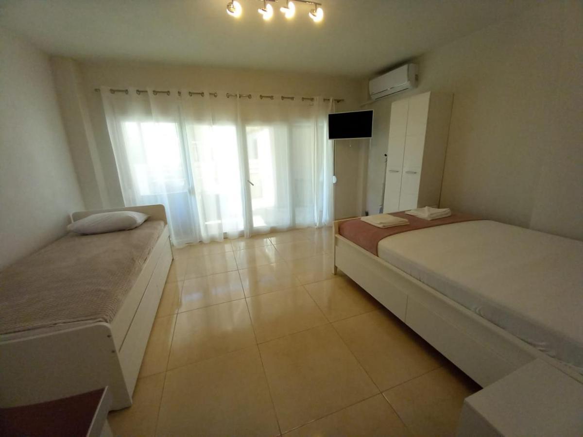 Elenis House Appartement Néa Péramos Buitenkant foto